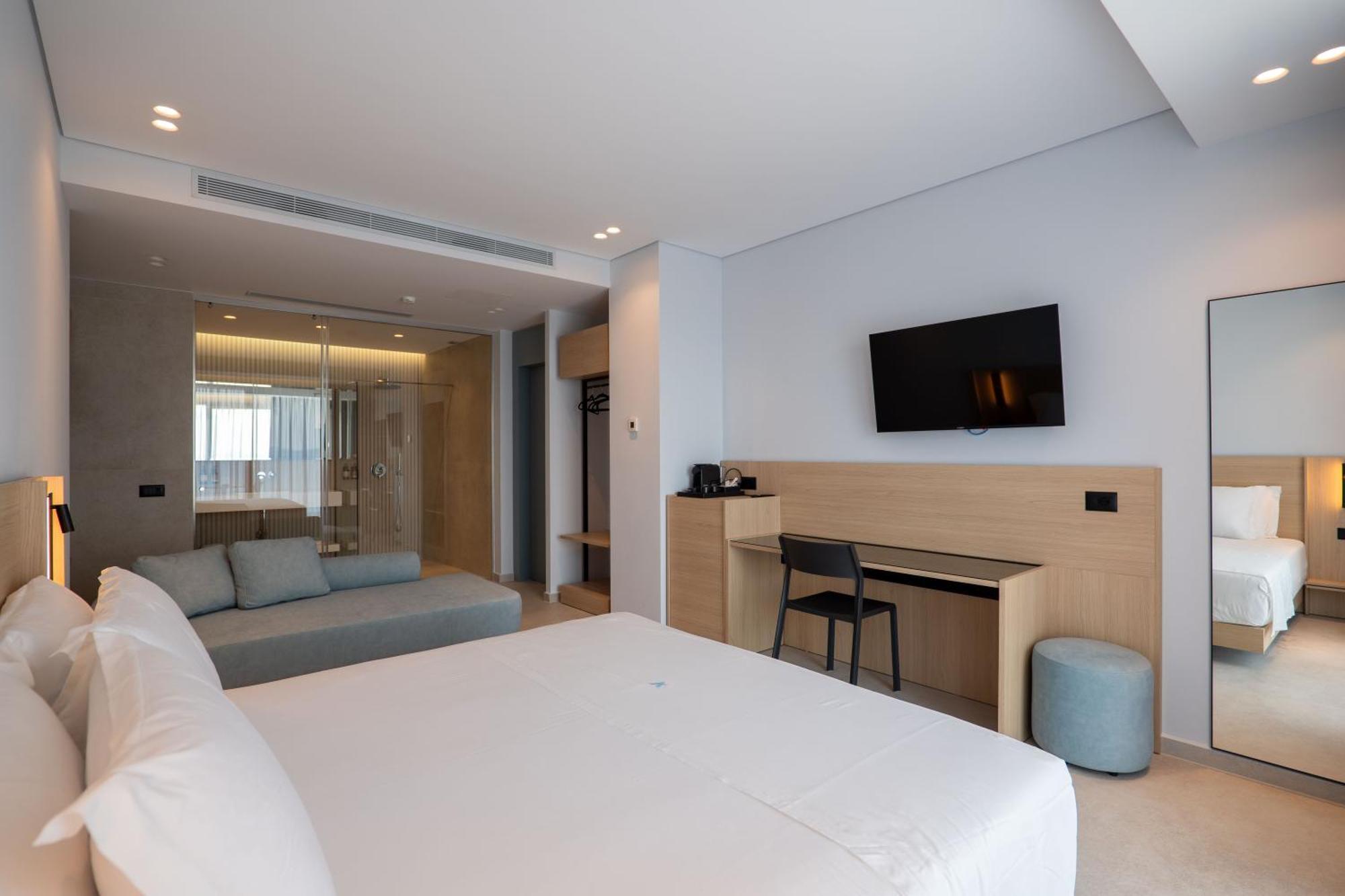 Victoria Boutique Hotel 3*